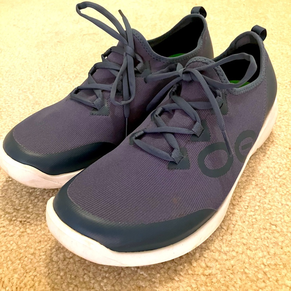 OOFOS. Recovery sneakers S-11M